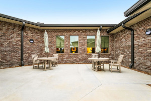 06-EXTERIOR-PATIO-2