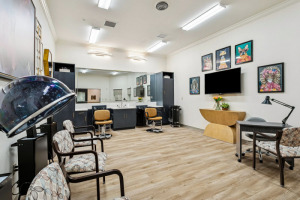 BEAUTY-SHOP-1