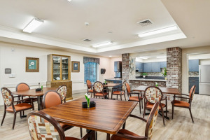 THERAPY-LIVING-DINING-3
